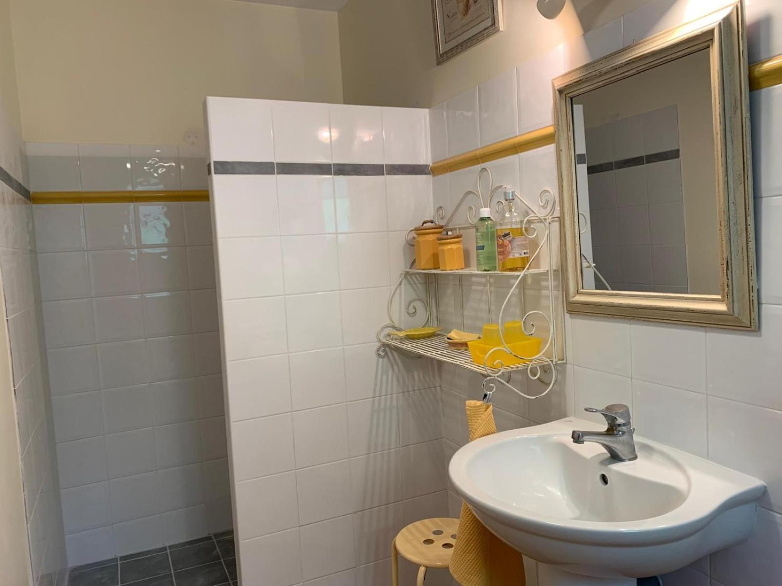 Chambres D'Hotes "La Nesque" Venasque Dış mekan fotoğraf